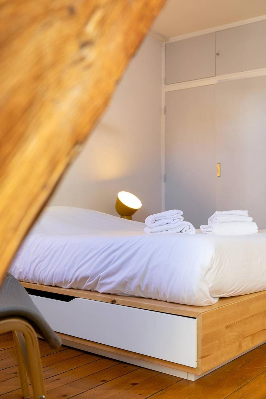 La Plume Aux Pieds Du Parvis Saint Jean Apartment Dijon Exterior photo